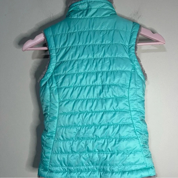 The North Face Reversible Mossbud Swirl Insulated Vest Girls Size 6 Youth - Picture 6 of 14